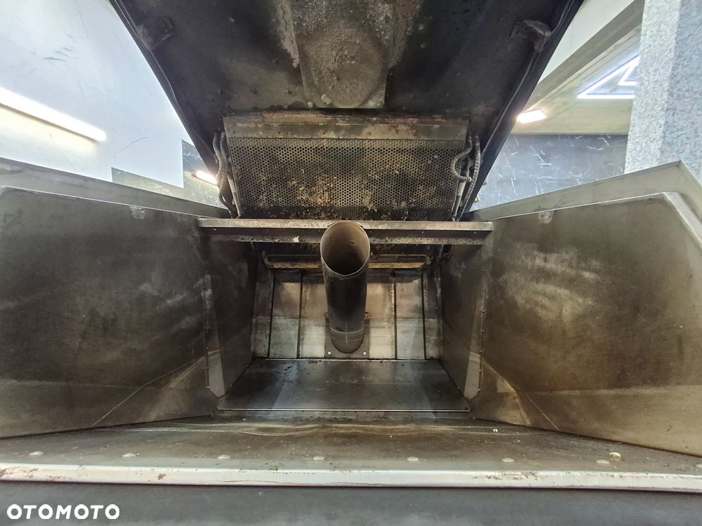 Inny Zamiatarka Hako Citymaster 2000 Klimatyzacja 2 Osie Skrętne Oświetlenie Ostrzegawcze Zamiatarka Chodnikowa 2016r - 6