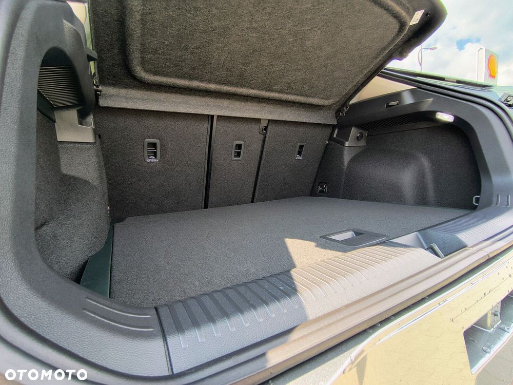 Volkswagen T-Roc 1.5 eTSI Life DSG - 13