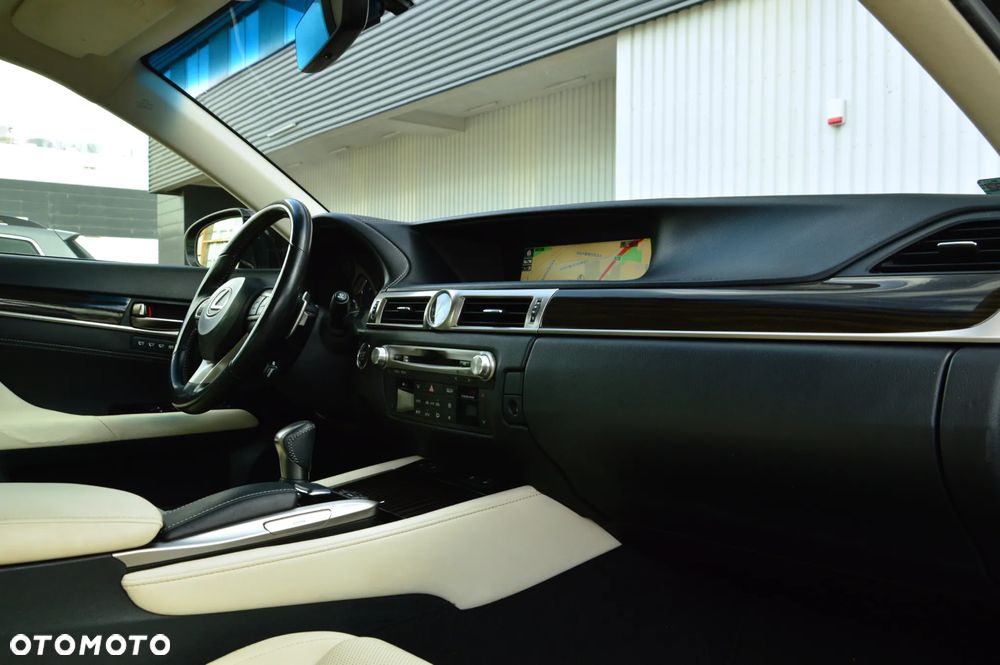 Lexus GS 200t / 300 Elegance - 16