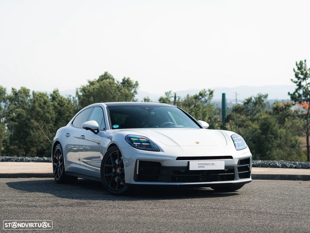 Porsche Panamera 4 E-Hybrid - 11