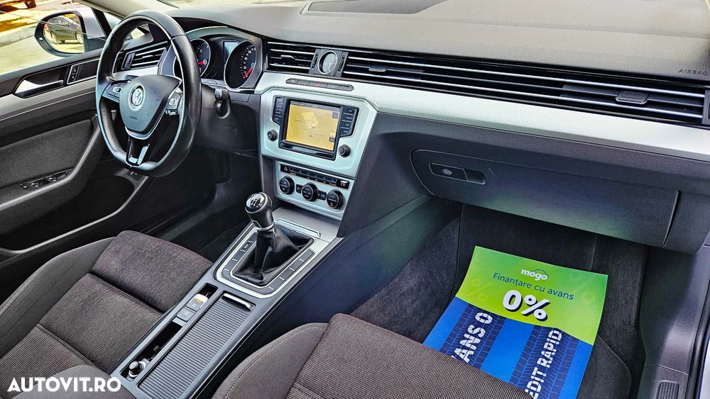 Volkswagen Passat - 20