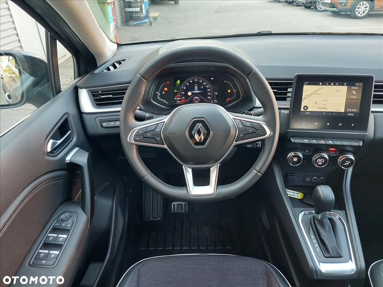 Renault Captur - 10