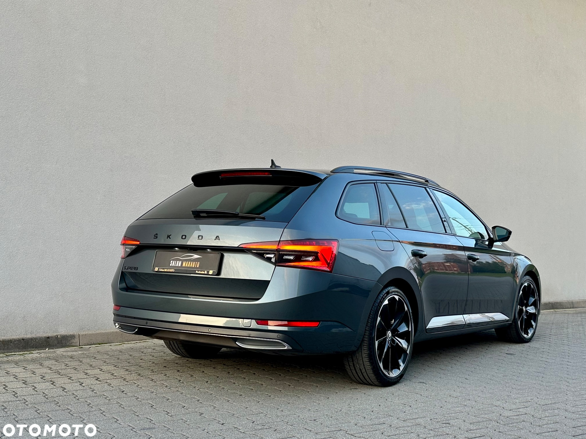 Skoda Superb 2.0 TDI DSG Sportline - 15