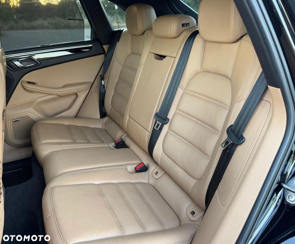 Porsche Macan - 14