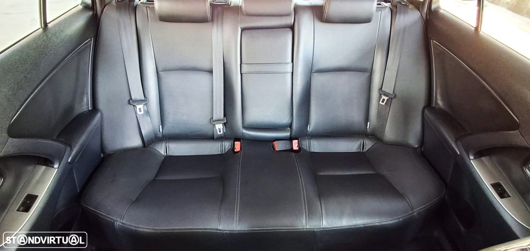 Toyota Avensis SW - 12