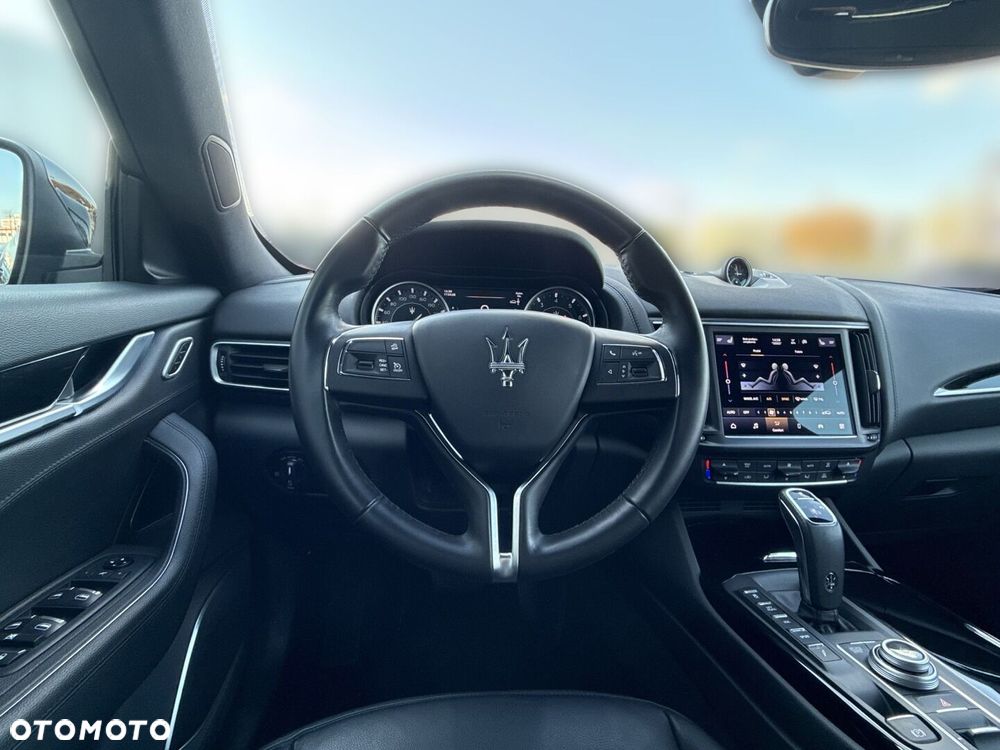 Maserati Levante - 11