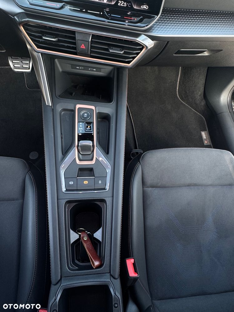 Cupra Formentor 1.5 eTSI mHEV DSG - 17