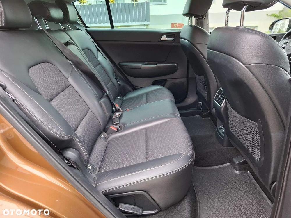 Kia Sportage 1.6 GDI L 2WD - 6