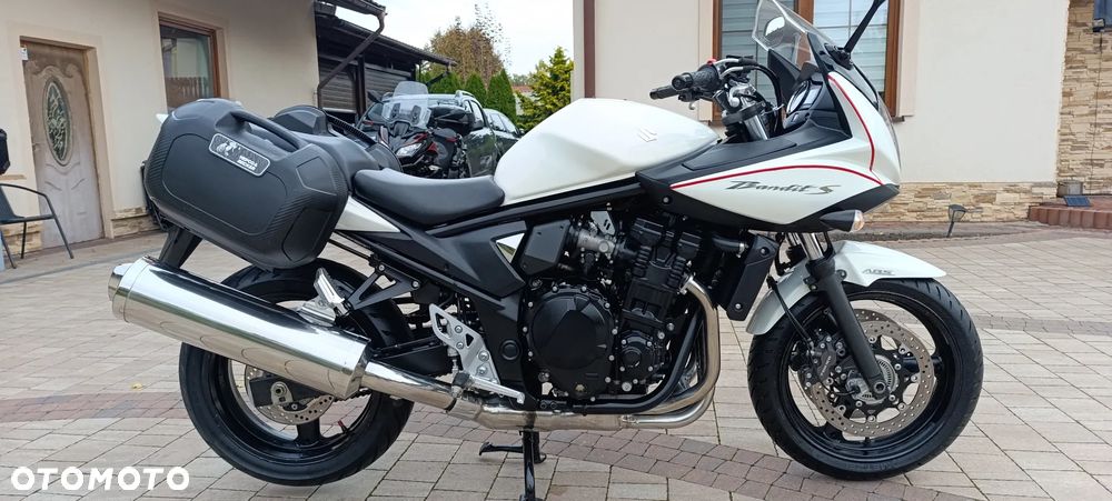 Suzuki Bandit - 3