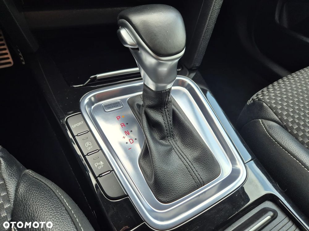 Kia Ceed 1.6 CRDi DCT GT Line - 19