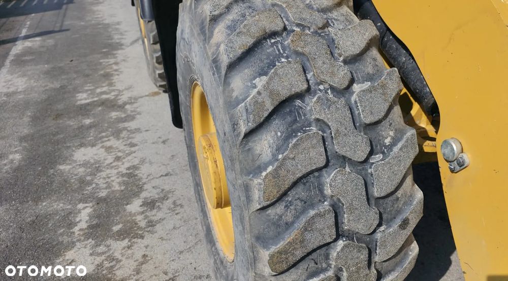 Caterpillar 906M /  Cat 906, 907, 908 - 11