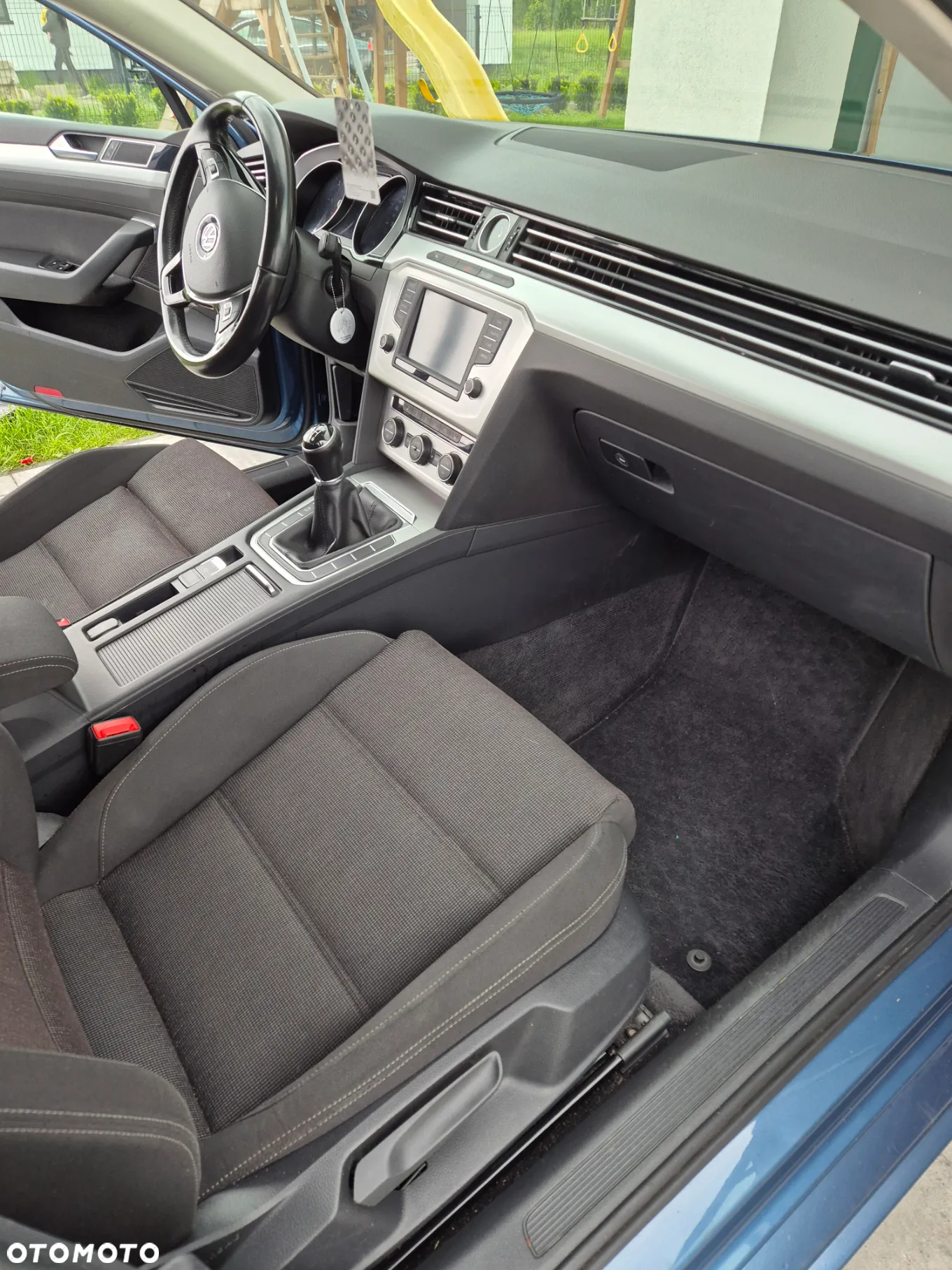 Volkswagen Passat - 12