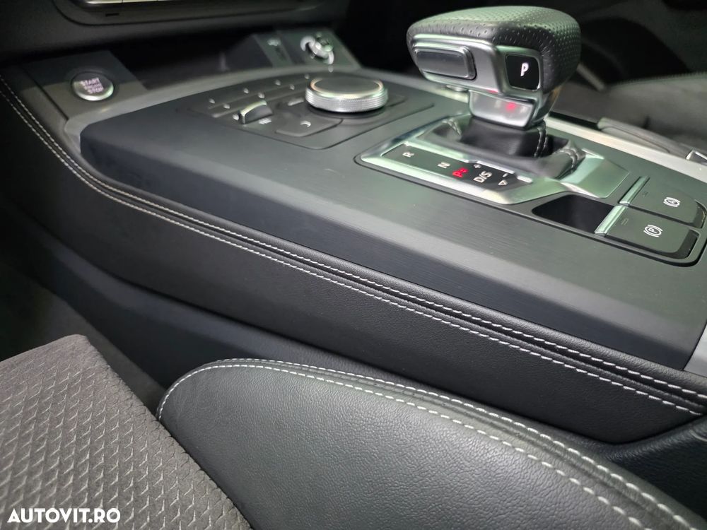 Audi Q5 40 TDI quattro S tronic design - 17