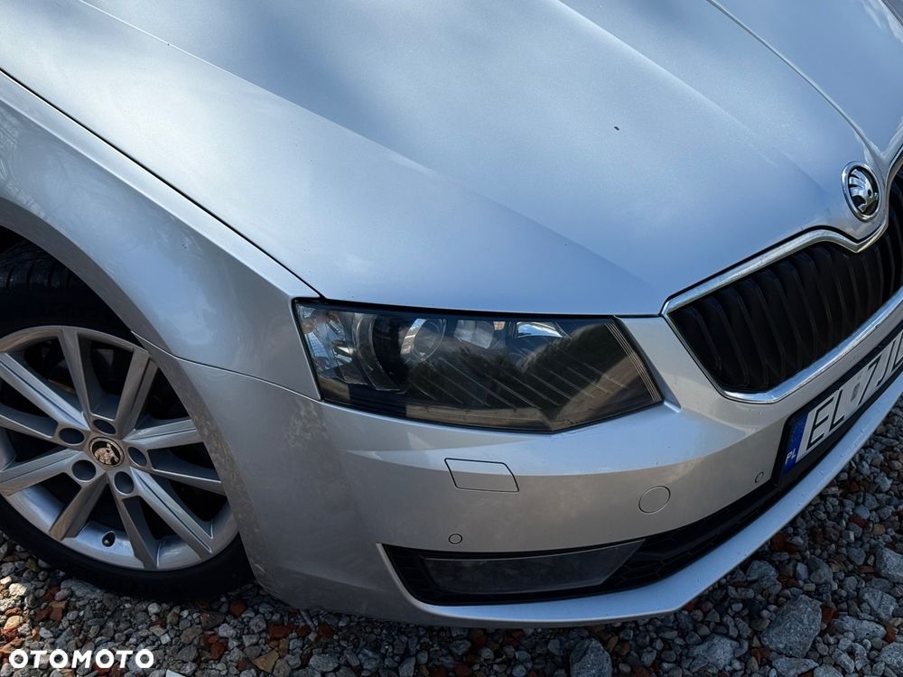 Skoda Octavia 2.0 TDI Style DSG - 2