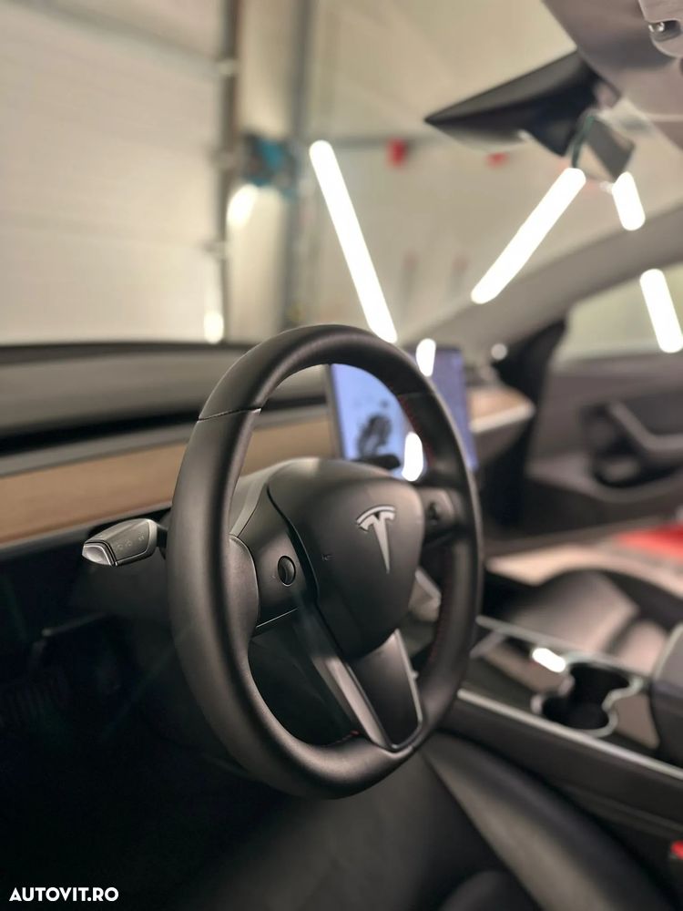 Tesla Model 3 - 27