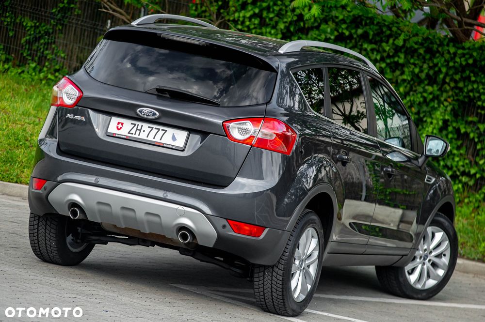 Ford Kuga 2.5 4x4 Titanium - 9