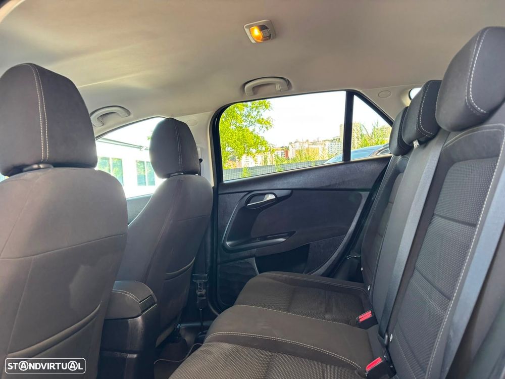 Fiat Tipo Station Wagon 1.3 M-Jet Lounge - 36