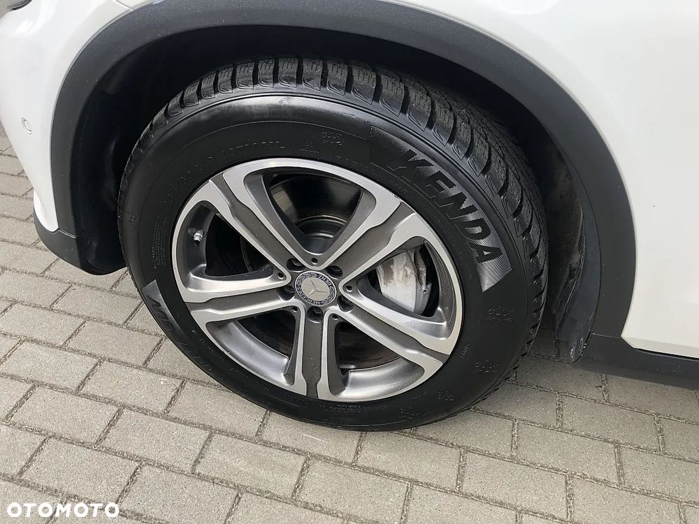 Mercedes-Benz GLC 220 d 4-Matic - 25
