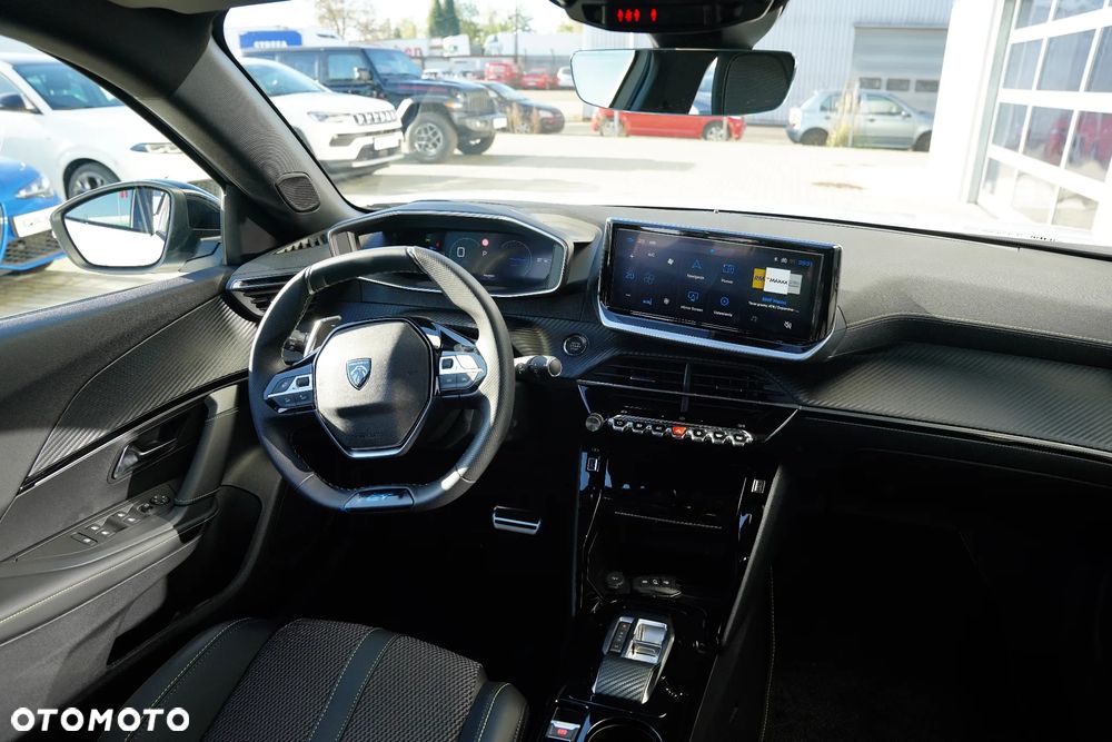 Peugeot 2008 PureTech mHEV GT e-DCS6 - 10