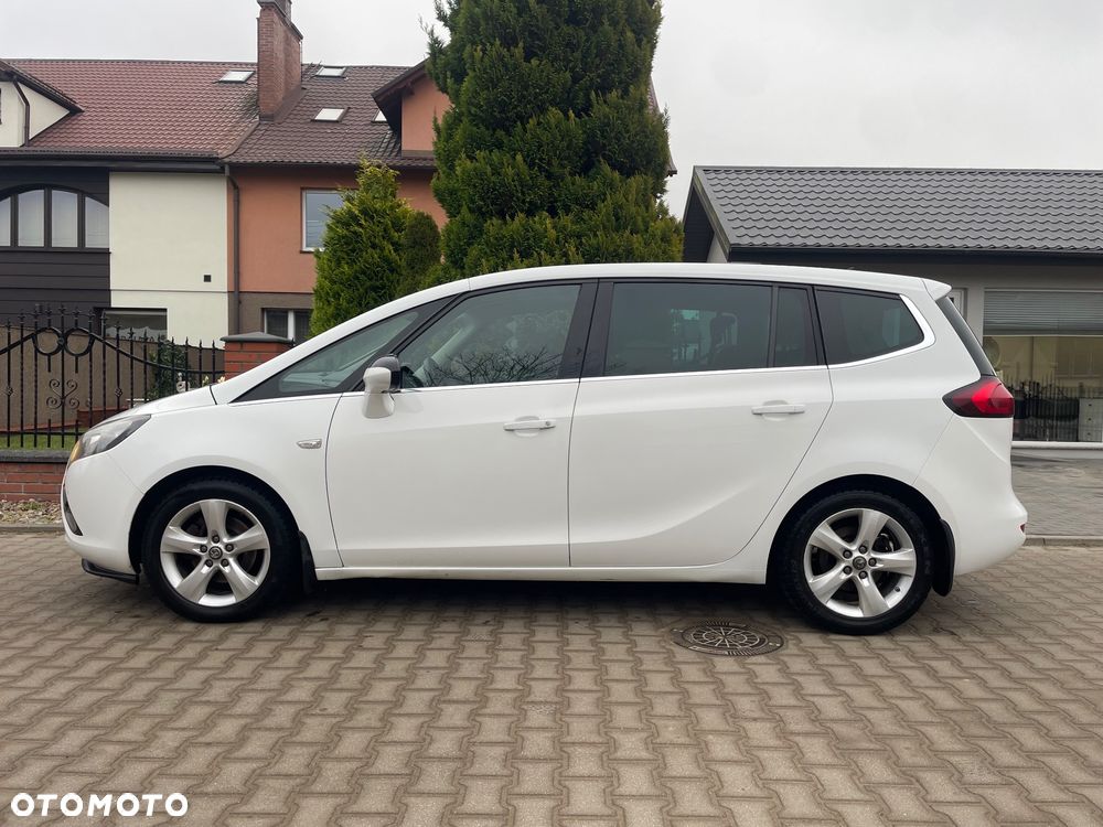 Opel Zafira - 17
