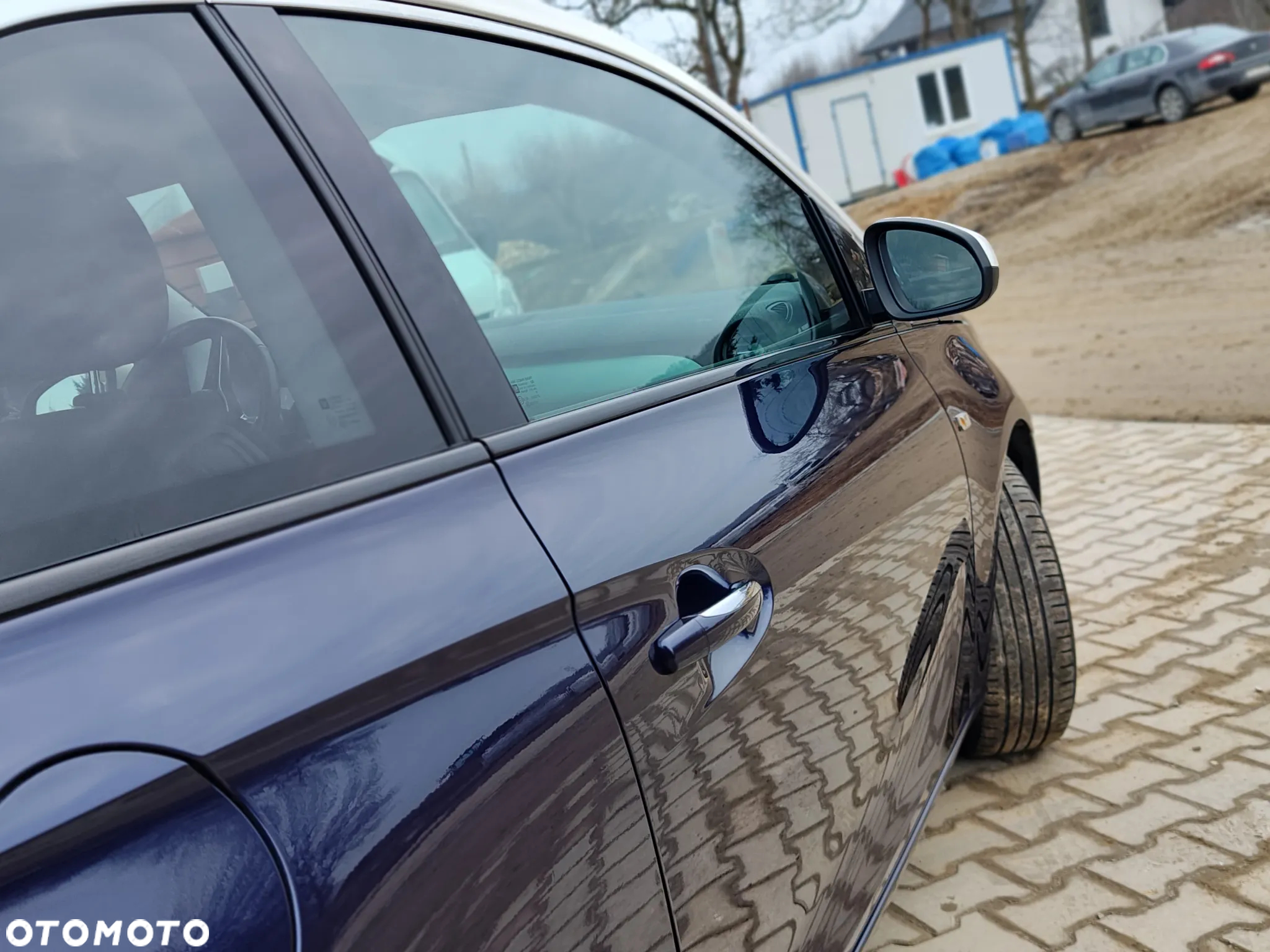 Opel Adam 1.2 Glam - 11