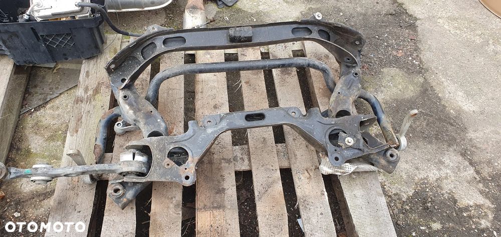 Mercedes E W211 3.5 V6 sanki zawieszenia belka silnika A211601003/7 - 4
