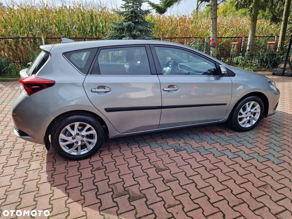 Toyota Auris 1.6 Comfort - 36