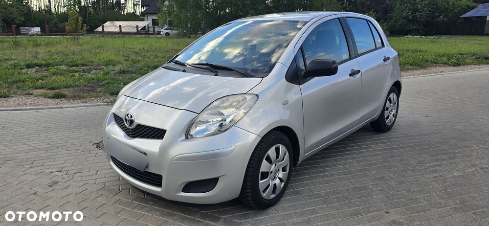 Toyota Yaris 1.33 Luna - 1