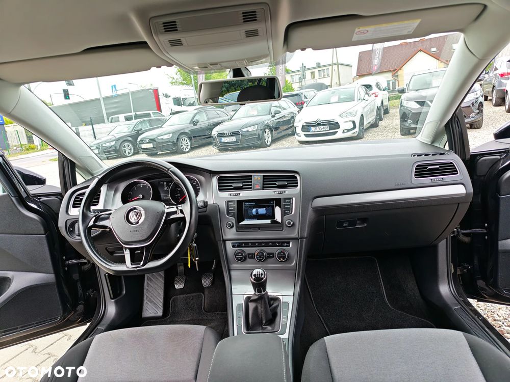 Volkswagen Golf 1.2 TSI BMT Comfortline - 16