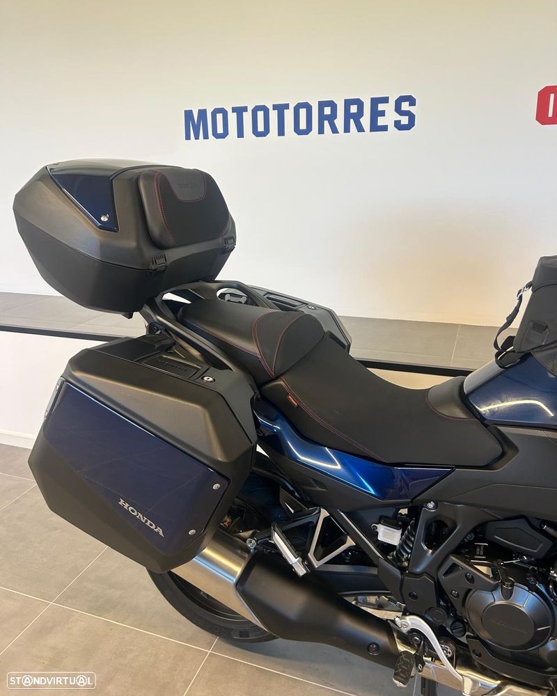 Honda NT NT1100 (Manual) - 11