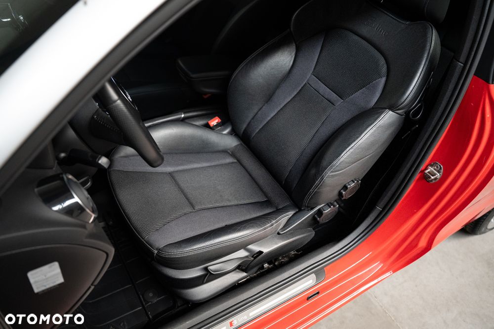 Audi A1 1.6 TDI S line edition - 23
