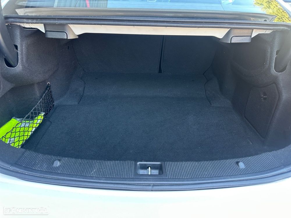 Mercedes-Benz E 250 - 8