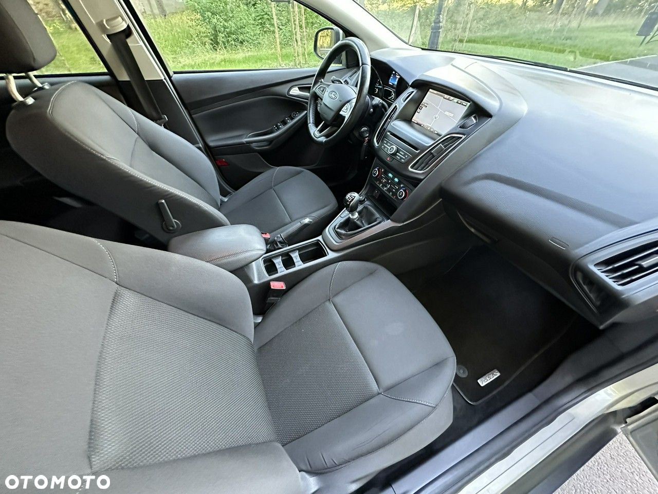Ford Focus - 32