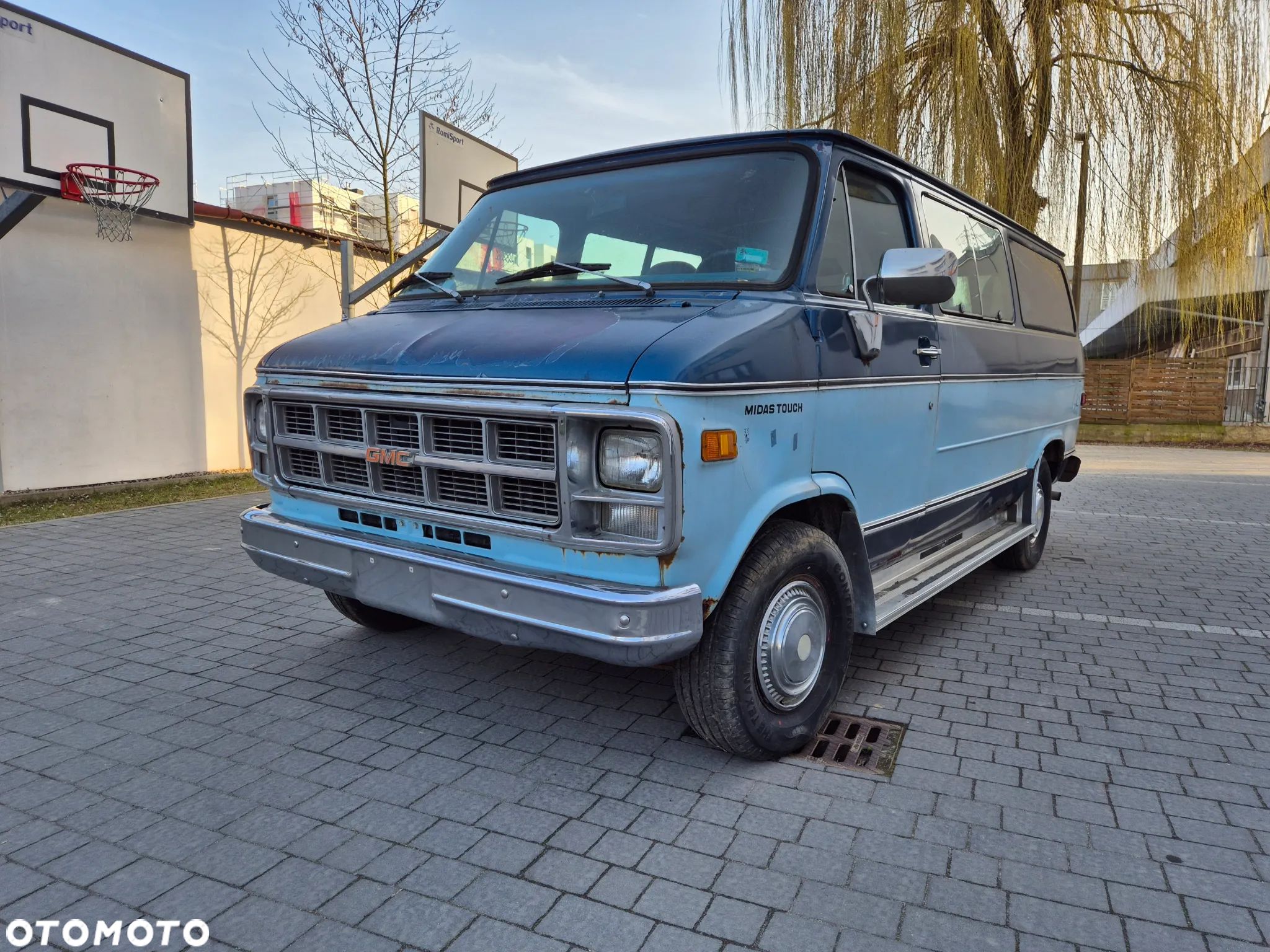 GMC Vandura - 1