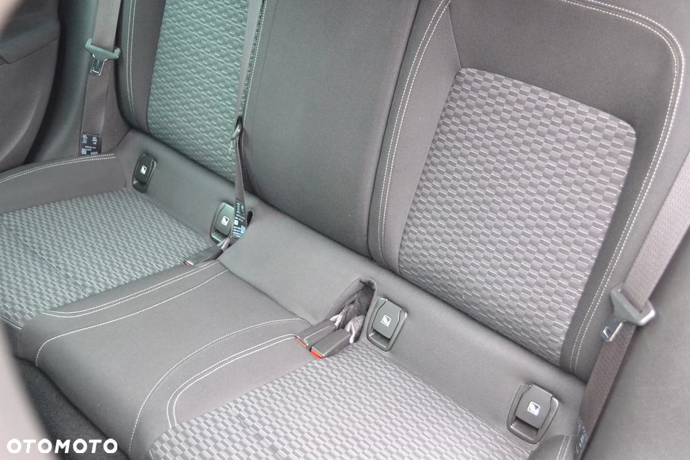 Opel Astra 1.4 T Enjoy - 29