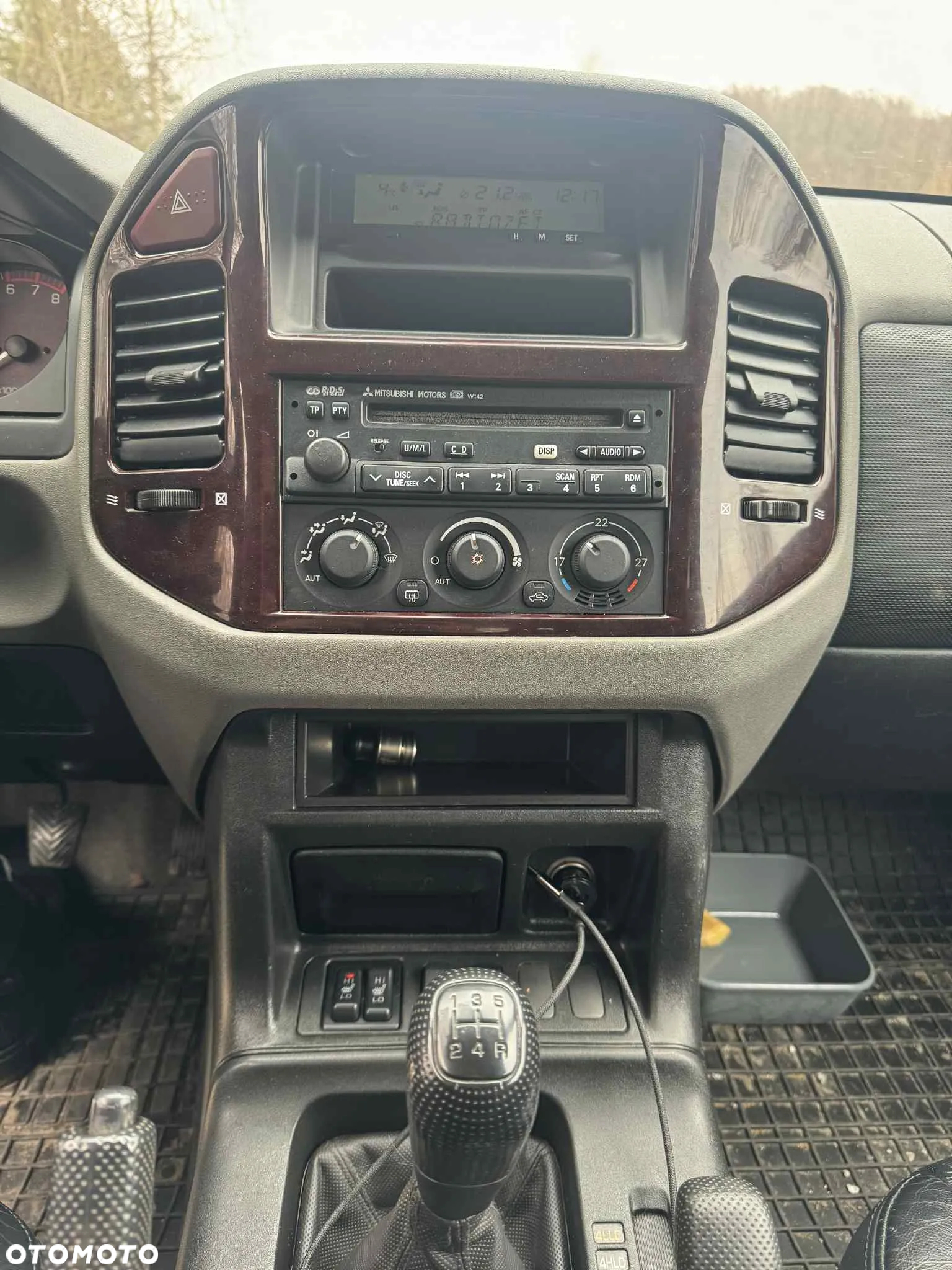 Mitsubishi Pajero - 5