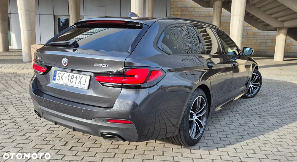 BMW Seria 5 530i xDrive mHEV M Sport sport - 17