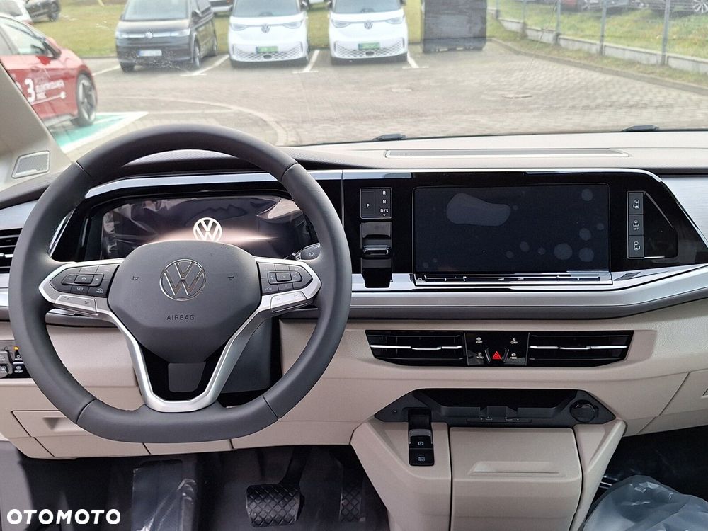 Volkswagen Multivan - 16