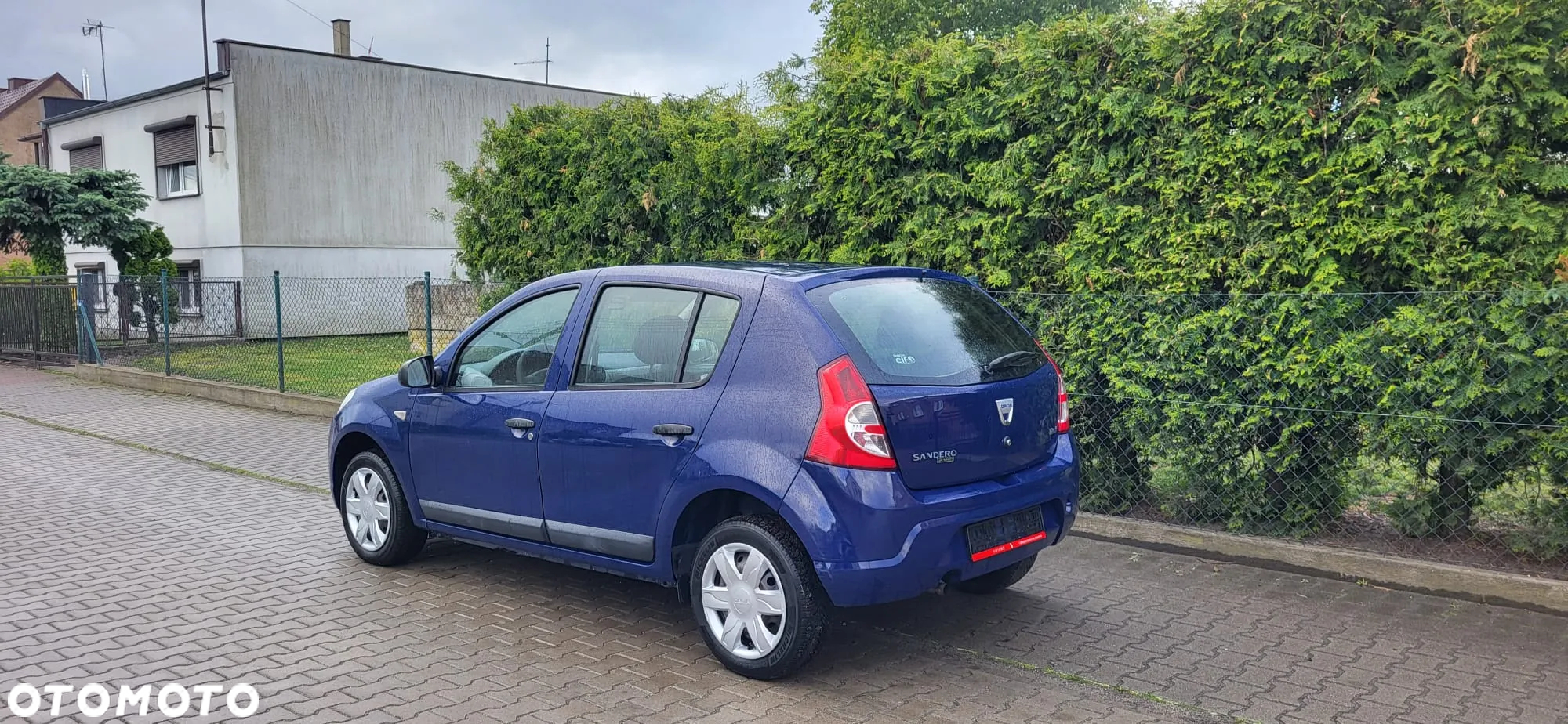 Dacia Sandero 1.2 16V 75 Essentiel - 11