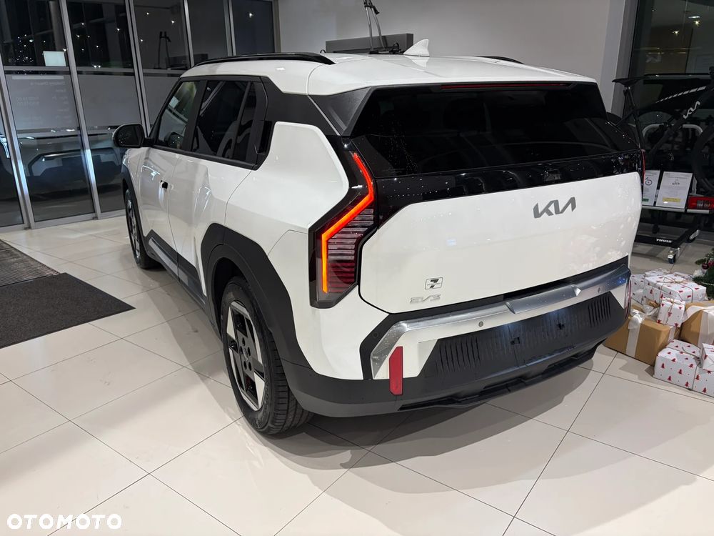 Kia EV3 81.4kWh Earth - 6