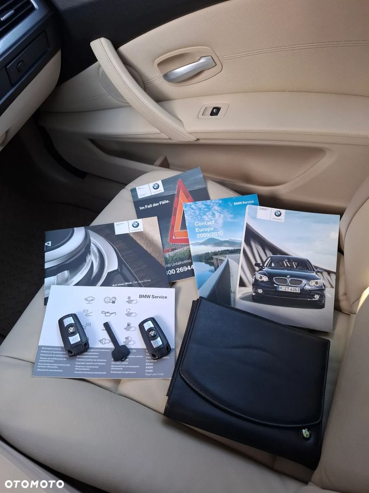 BMW Seria 5 530d - 24