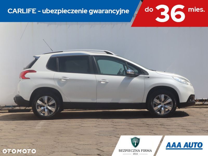 Peugeot 2008 - 8
