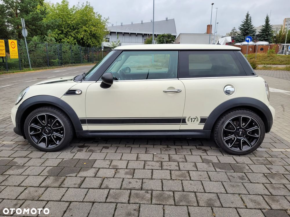 MINI ONE - 8