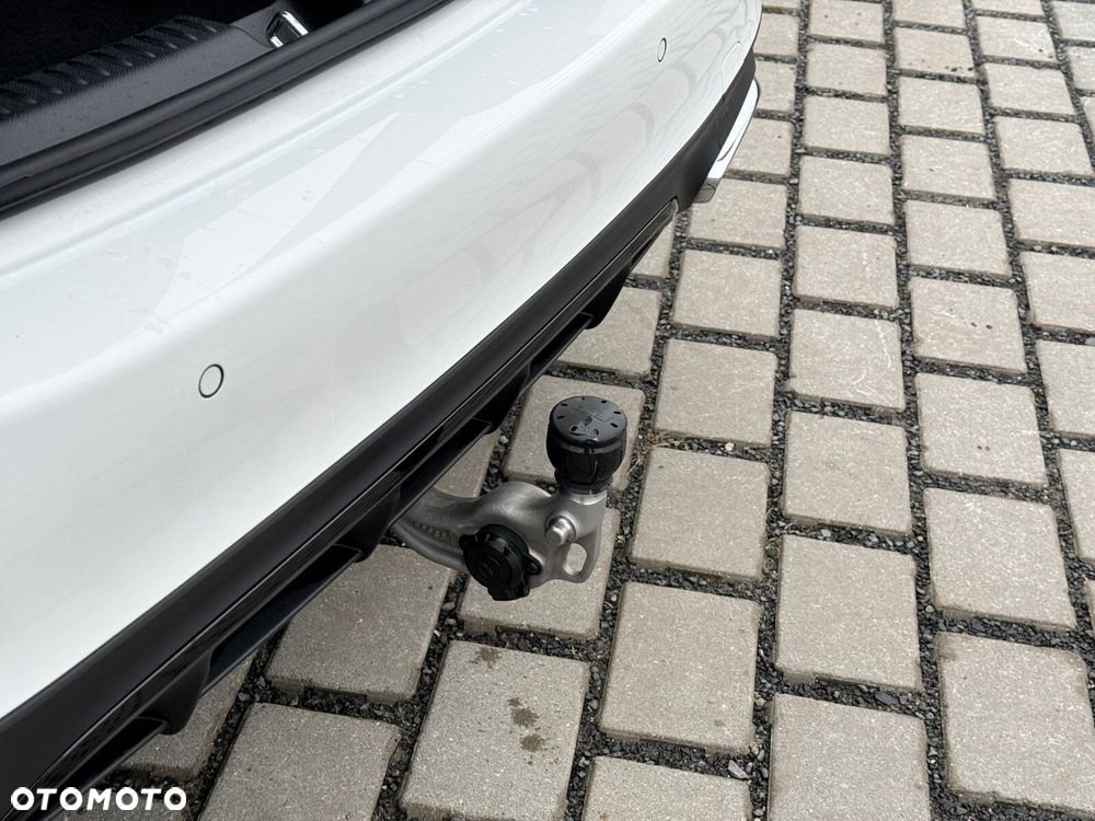 Mercedes-Benz Klasa E - 32