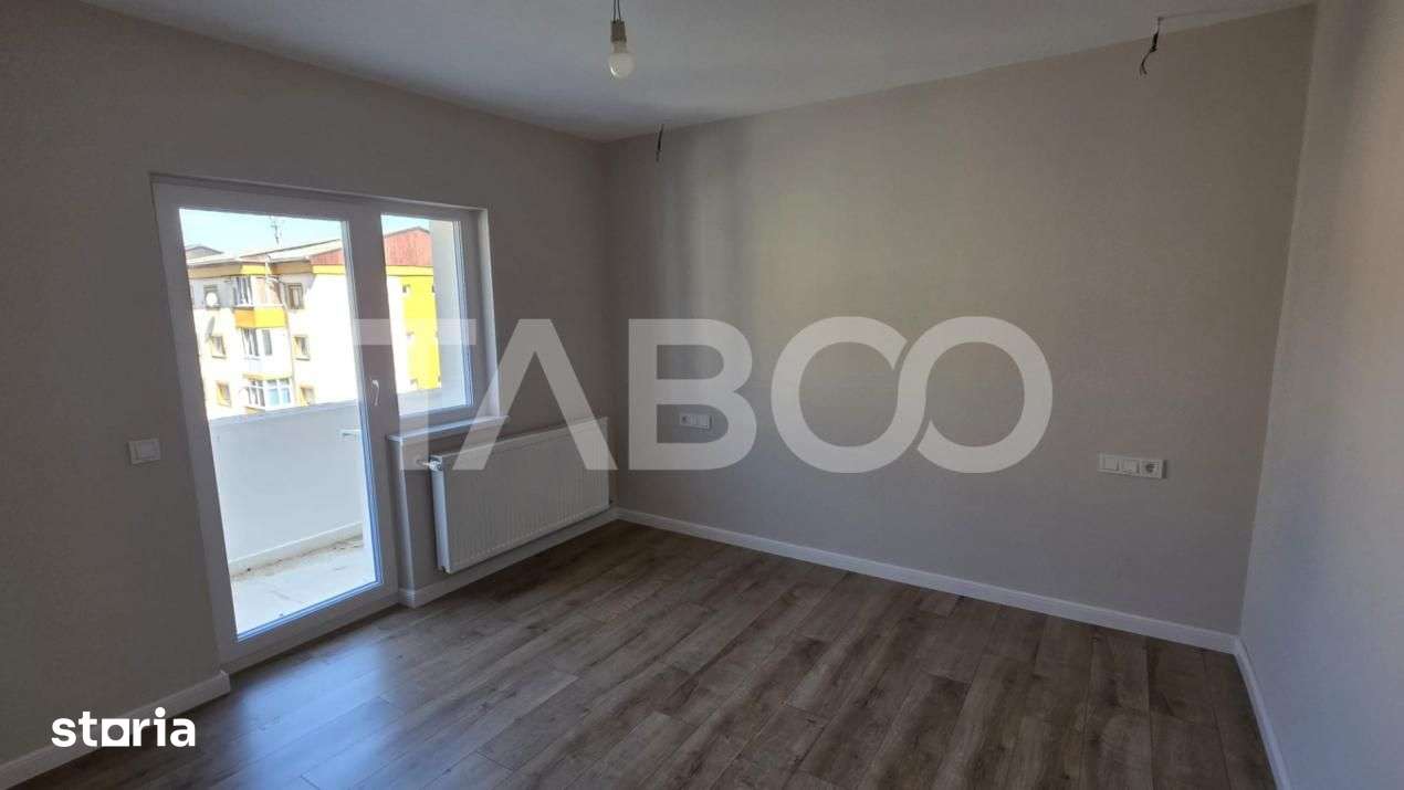 Apartament cu 3 camere central ultrafinisat de vanzare in Sebes — fotografia 1