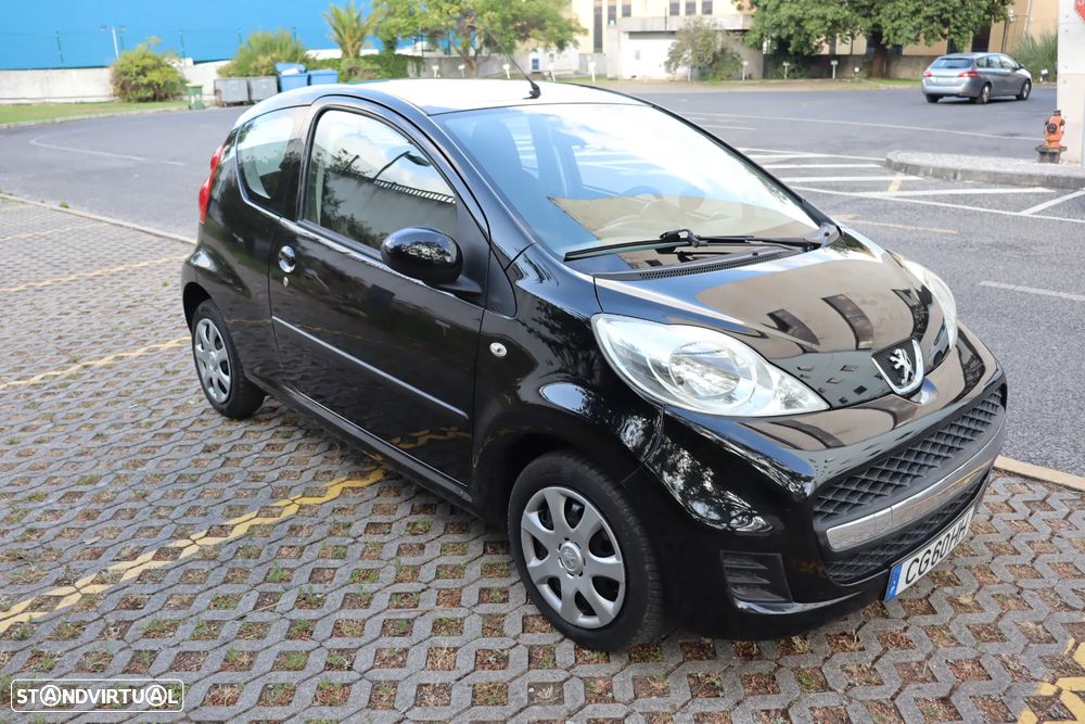 Peugeot 107 1.0 Trendy - 25