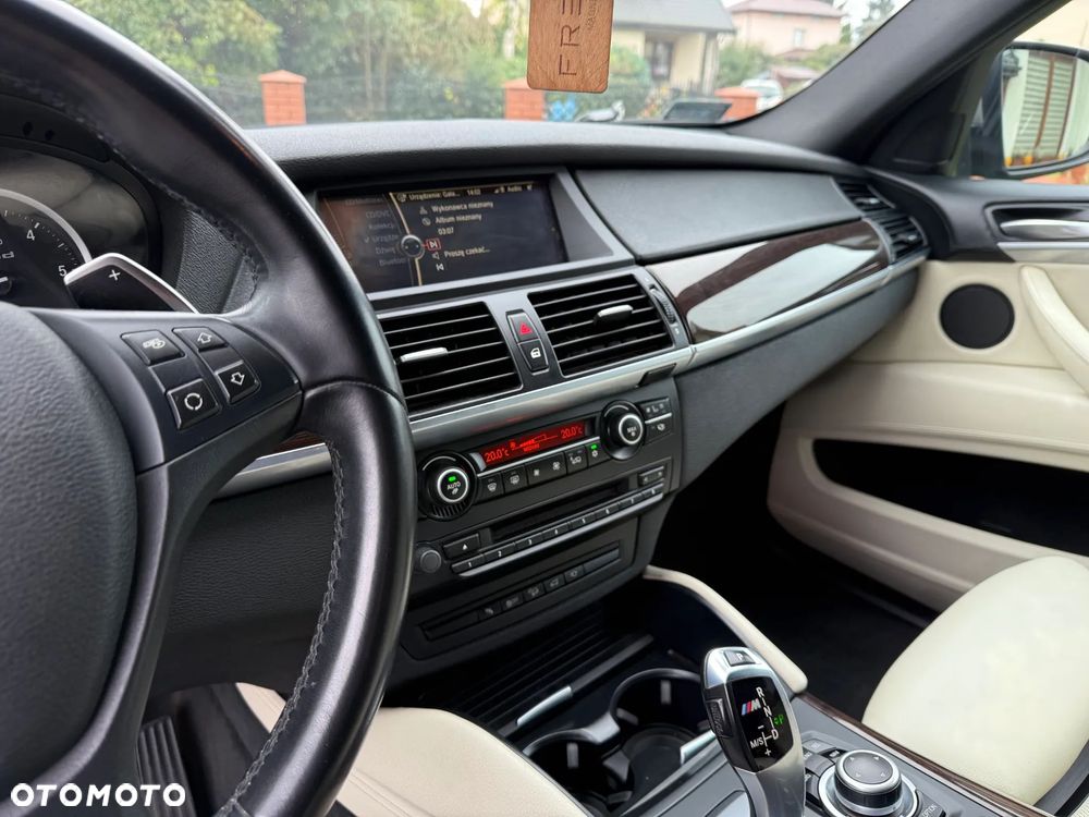 BMW X6 M50d - 22