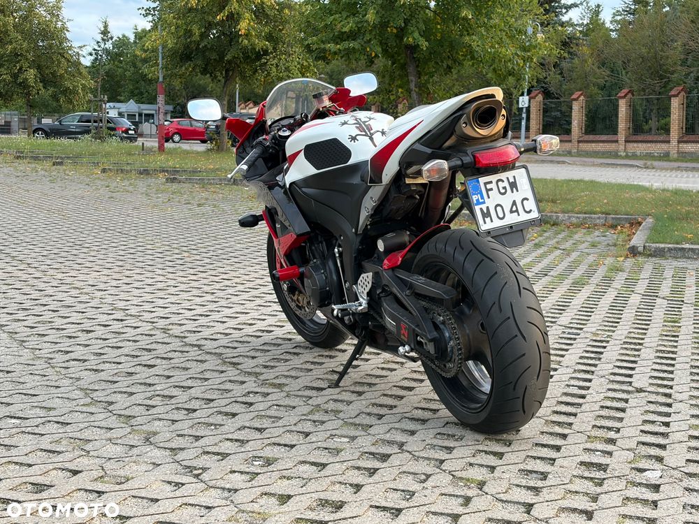 Honda CBR - 4