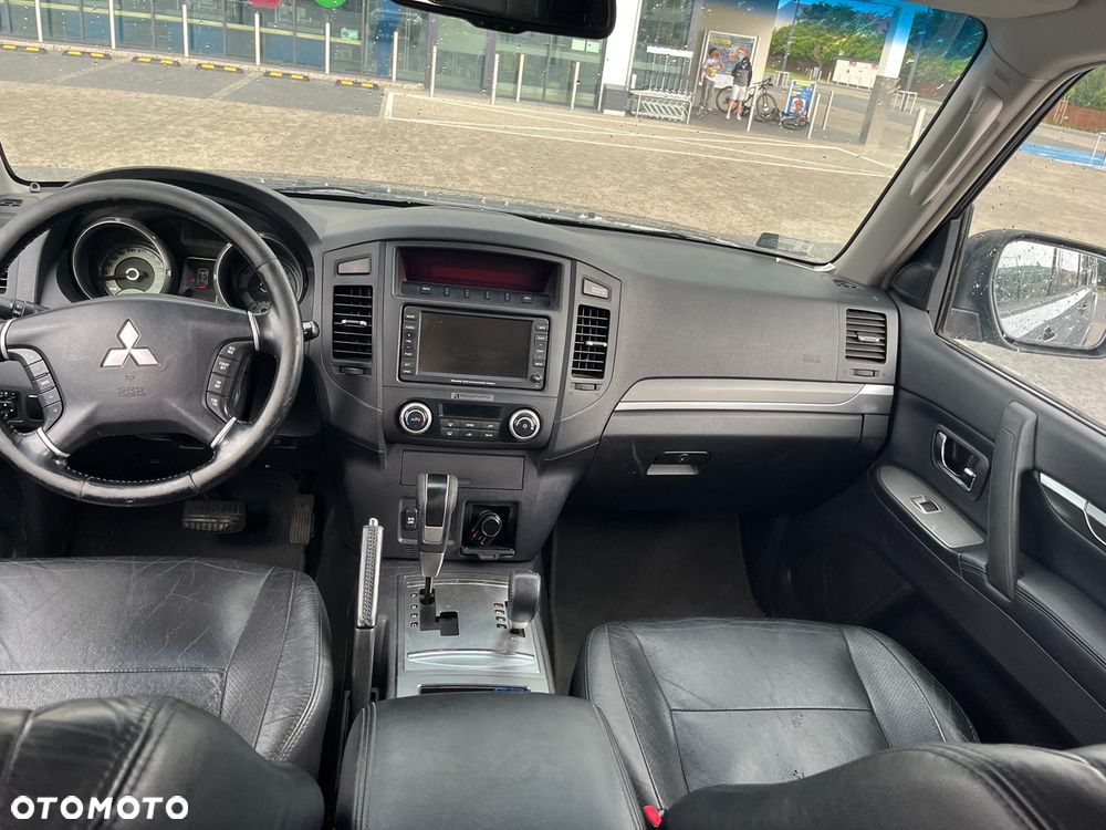 Mitsubishi Pajero 3.2 DID Instyle - 15