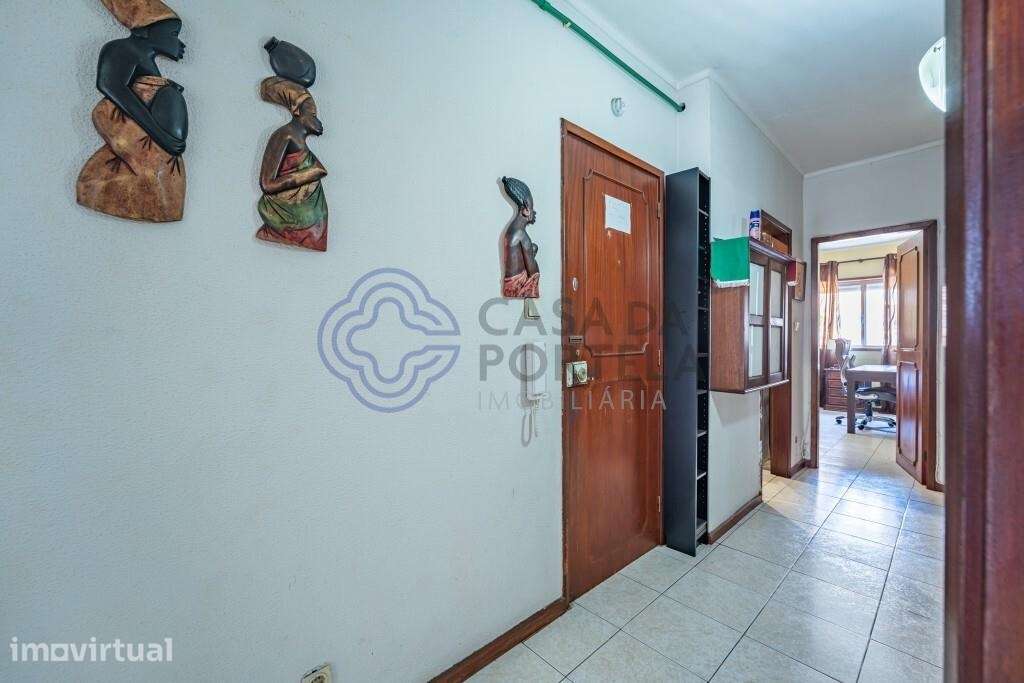 Apartamento para venda no Centro da Cidade da Maia T2+1 - Grande imagem: 4/25
